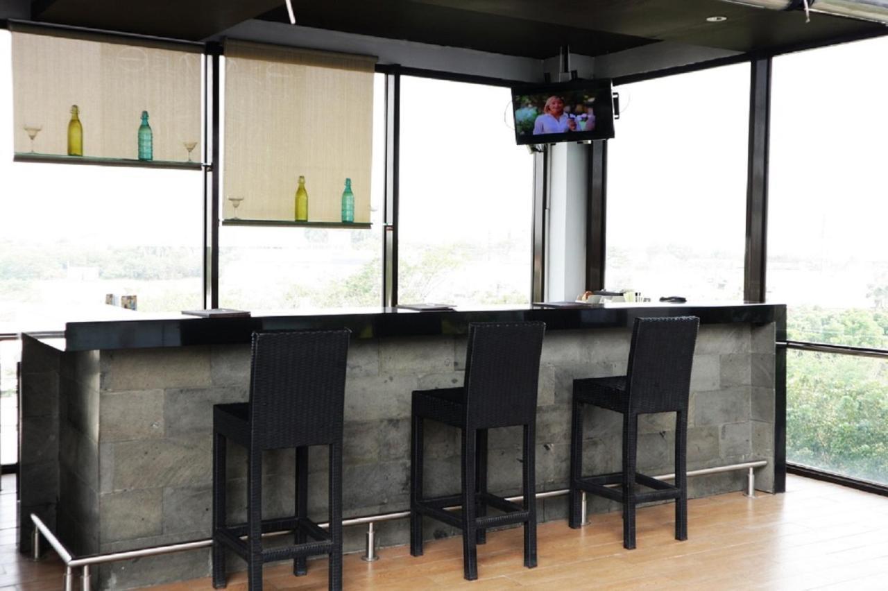 Santika Premiere Bintaro Hotel Serpong Eksteriør billede