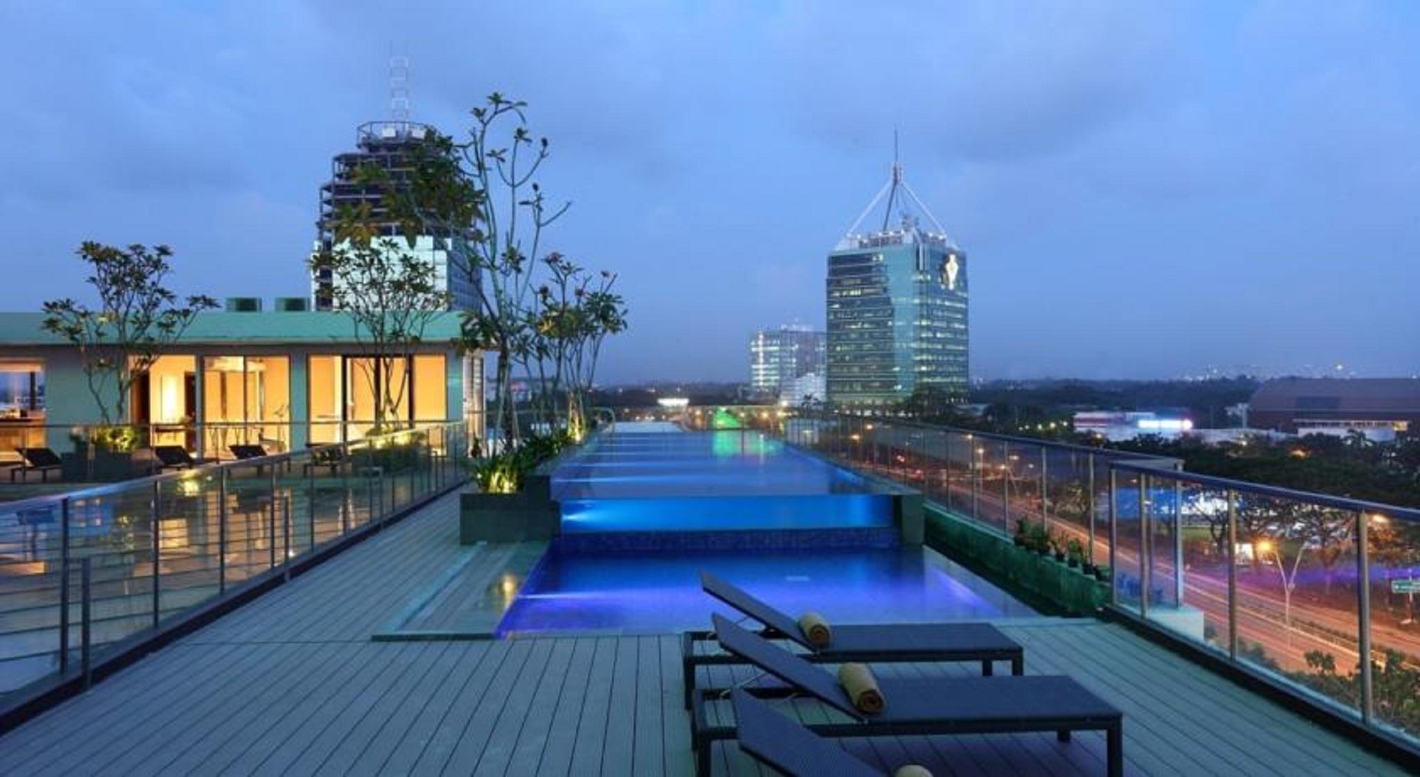 Santika Premiere Bintaro Hotel Serpong Eksteriør billede