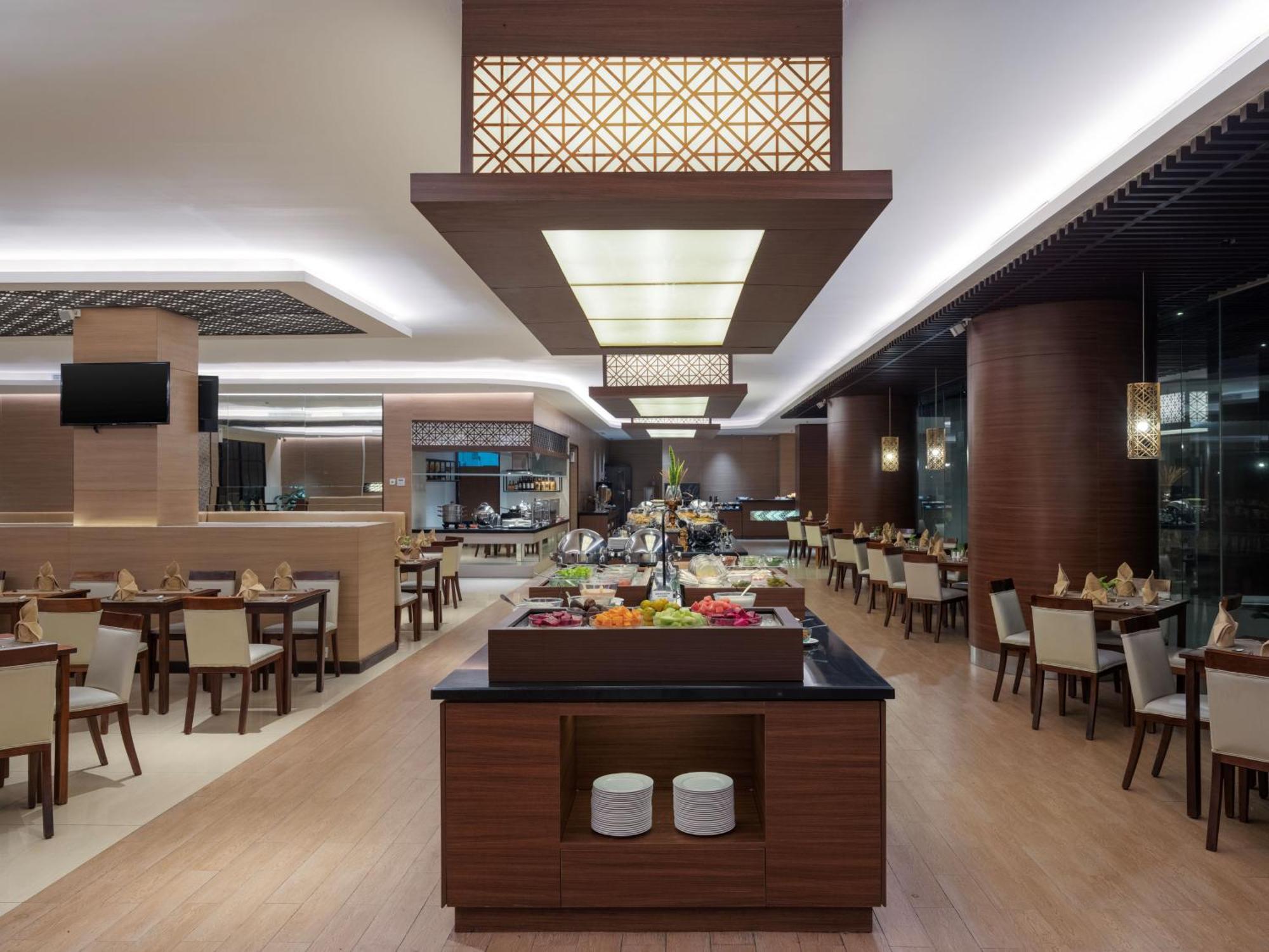 Santika Premiere Bintaro Hotel Serpong Eksteriør billede