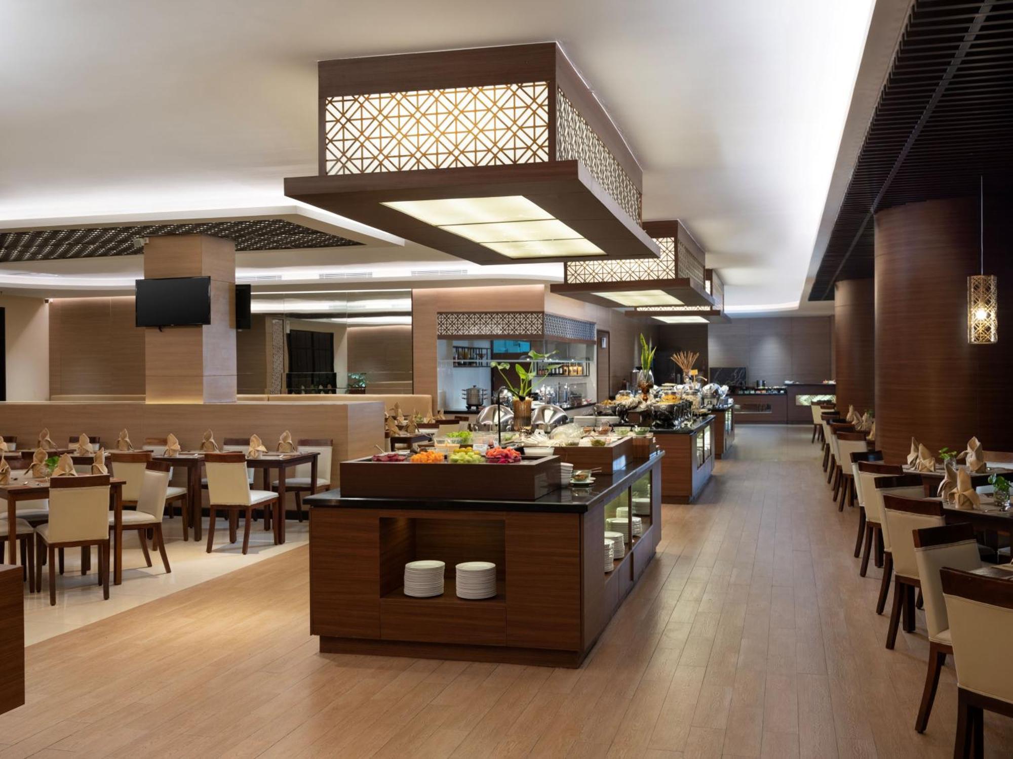 Santika Premiere Bintaro Hotel Serpong Eksteriør billede