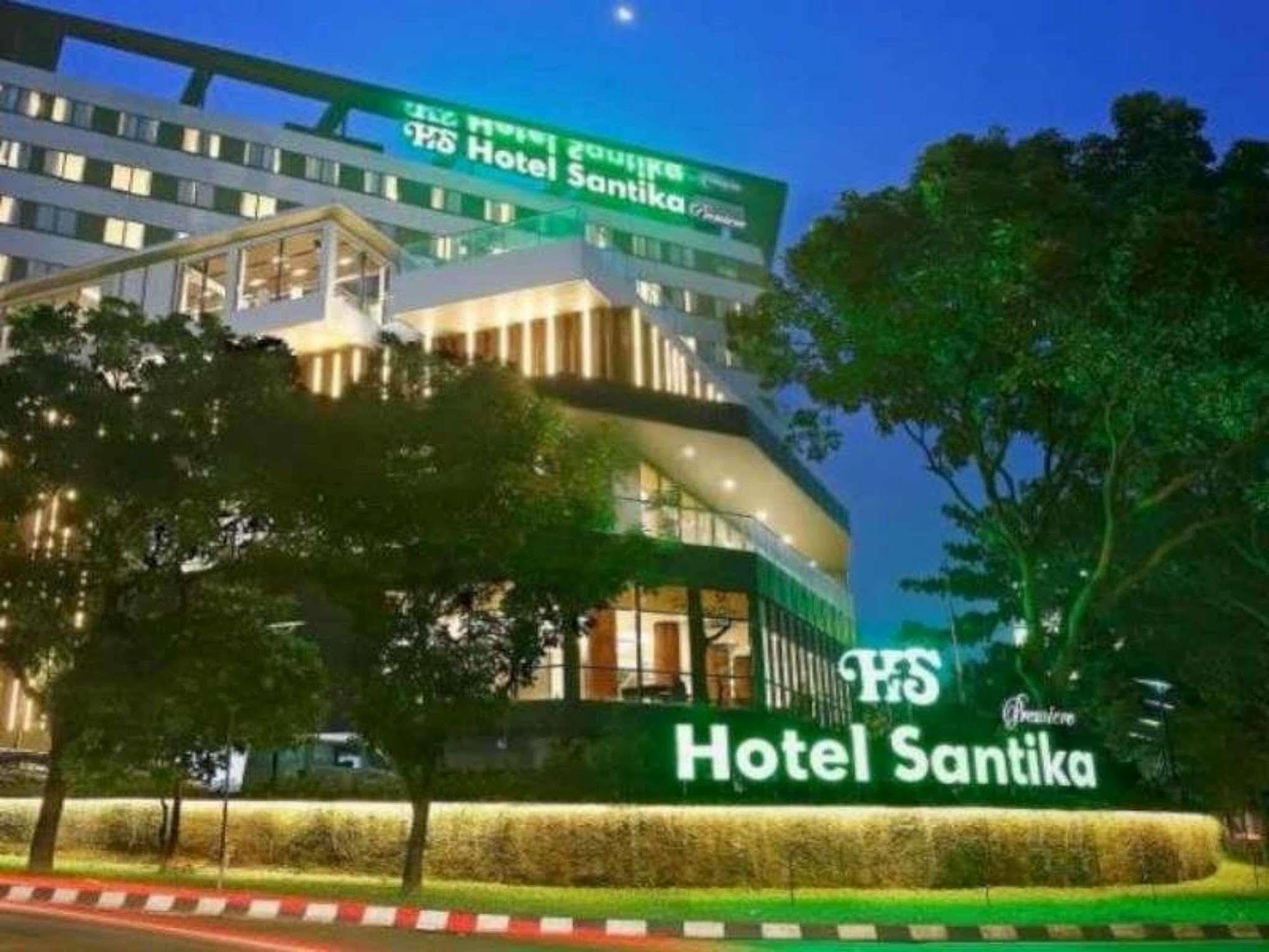 Santika Premiere Bintaro Hotel Serpong Eksteriør billede